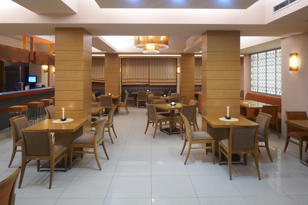 Pefka Hotel Thessaloniki Exterior photo
